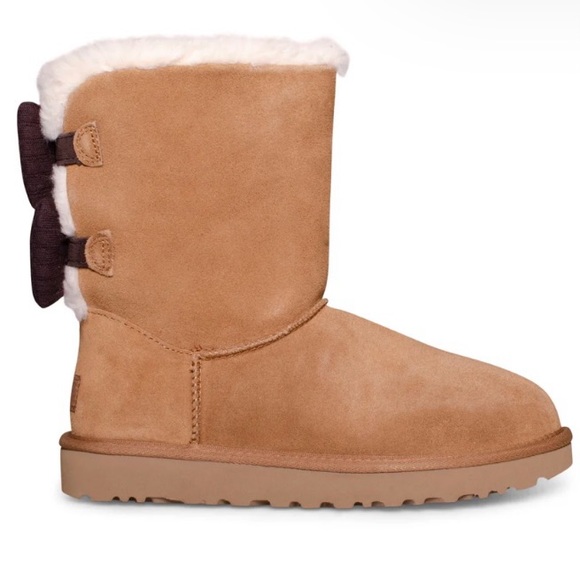 UGG Bailey Ribbed Bow Boots - Picture 6 of 9